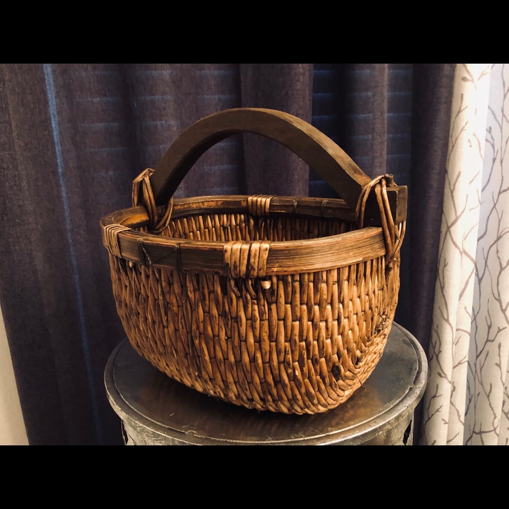 RESERVED- Vintage Old World Style Rattan & Acacia - Picture 1 of 10